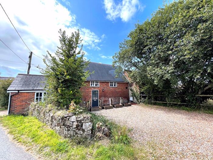 3 Bedroom Detached House To Rent In Mill Lane, Binfield, Newport, PO30