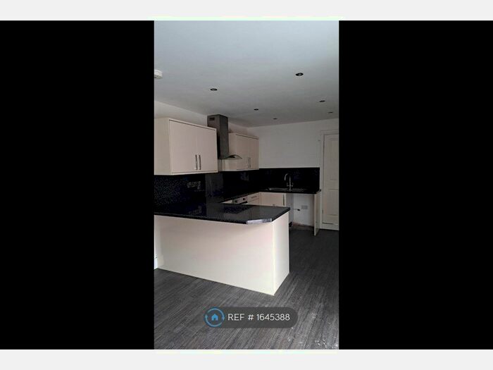 1 Bedroom Flat To Rent In St. James's Street, Burnley, BB11