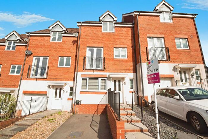 3 Bedroom Town House For Sale In Cottingham Drive, Pontprennau, Cardiff, CF23