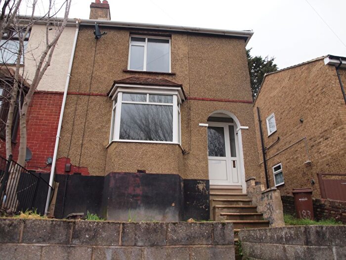 2 Bedroom Semi Detached House To Rent In Constitution Road, Chatham, ME5