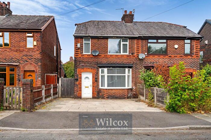 2 Bedroom Semi-Detached House For Sale In Strawberry Hill Road, Bolton, BL2