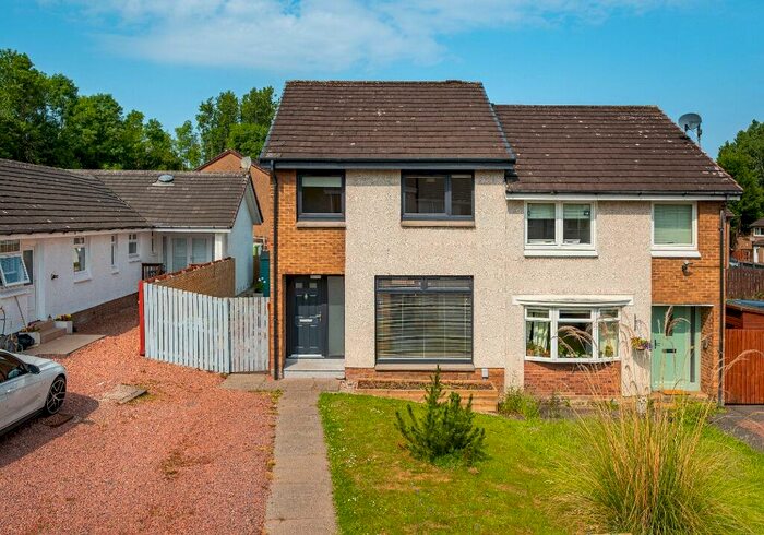 3 Bedroom Semi-Detached House To Rent In Langlea Avenue, Cambuslang, South Lanarkshire, G72