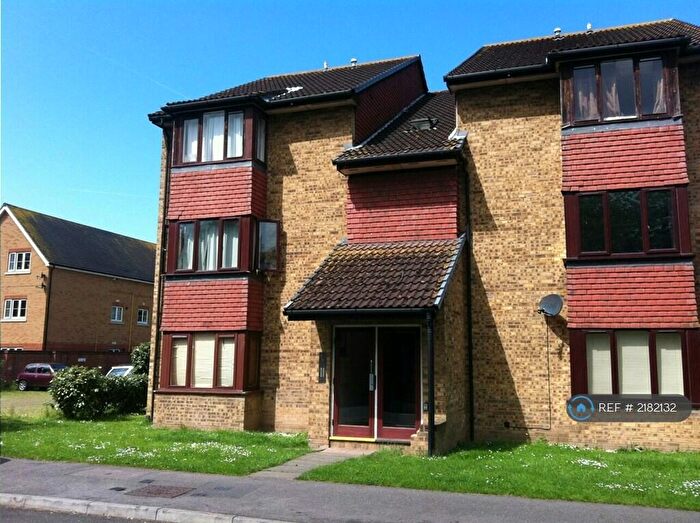Studio To Rent In Langley, Slough, SL3