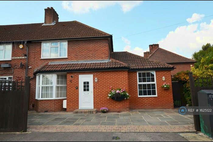 3 Bedroom Terraced House To Rent In Abbotsbury Road, London, SM4