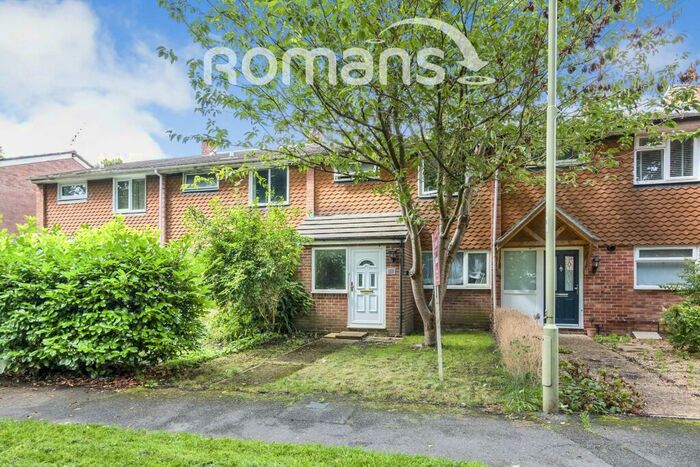 3 Bedroom Terraced House To Rent In Brookside Walk, RG26