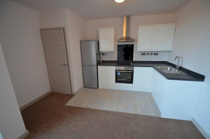 2 Bedroom Flat To Rent In Priestgate, Peterborough, PE1