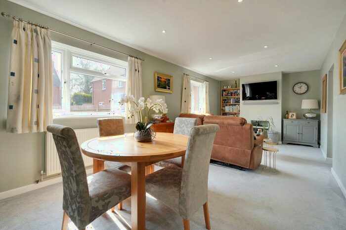 3 Bedroom Semi-Detached House To Rent In Frythe Crescent, Cranbrook, TN17