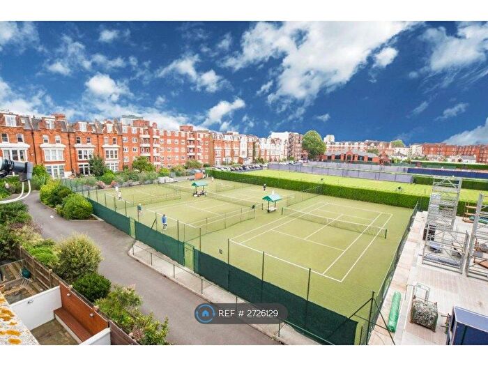 2 Bedroom Flat To Rent In West Kensington, London, W14