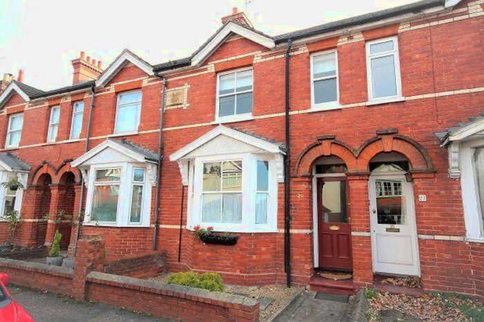 2 Bedroom Property To Rent In Madeira Avenue, Horsham, RH12