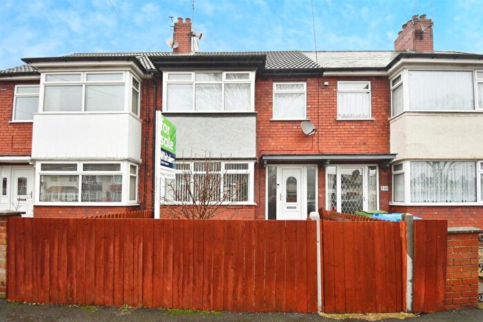 3 Bedroom Terraced House For Sale In Faversham Avenue, Hull, HU4