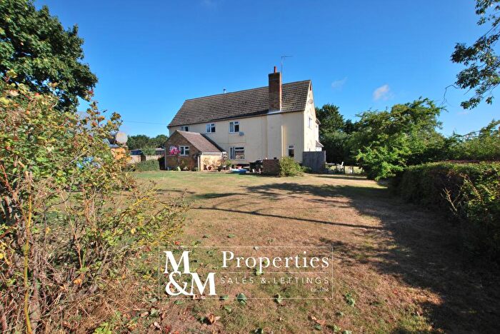 3 Bedroom Semi-Detached House To Rent In Lodge Farm, LU5