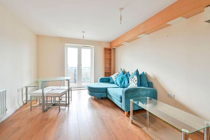 1 Bedroom Flat To Rent In Old Kent Road, Peckham, London, SE15