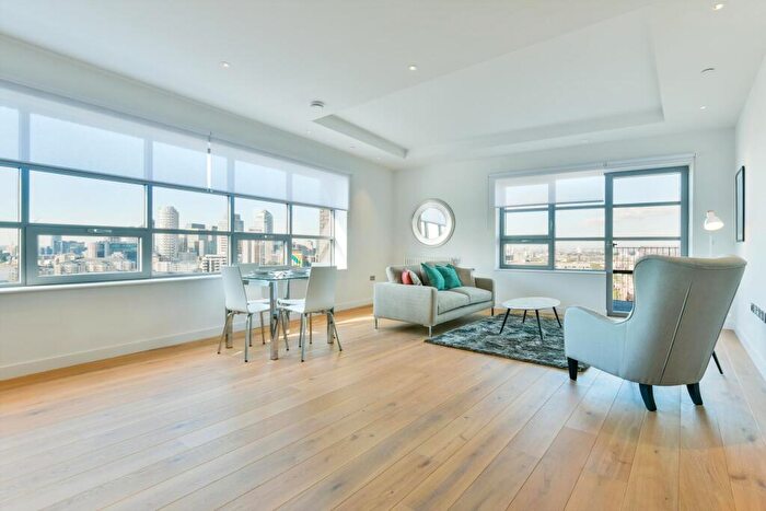 2 Bedroom Apartment For Sale In Kent Building, London City Island, E14