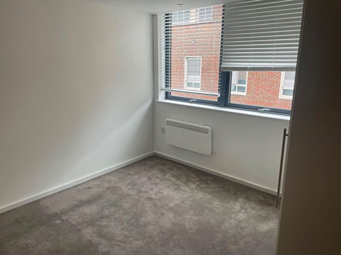 1 Bedroom Flat To Rent In Ogle Road, Southampton, SO14