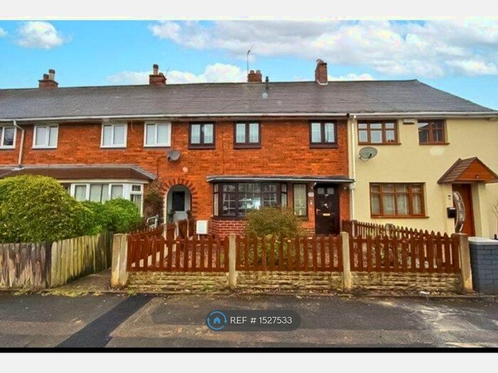 3 Bedroom Terraced House To Rent In Cleeve Road, Walsall, WS3