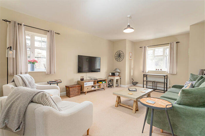 2 Bedroom Apartment For Sale In Silk Mill Chase, Ripponden, HX6