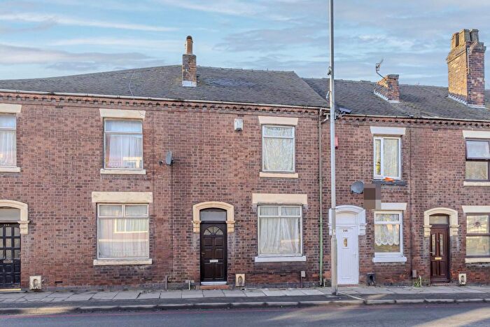 3 Bedroom Terraced House To Rent In Victoria Road, Fenton, ST4