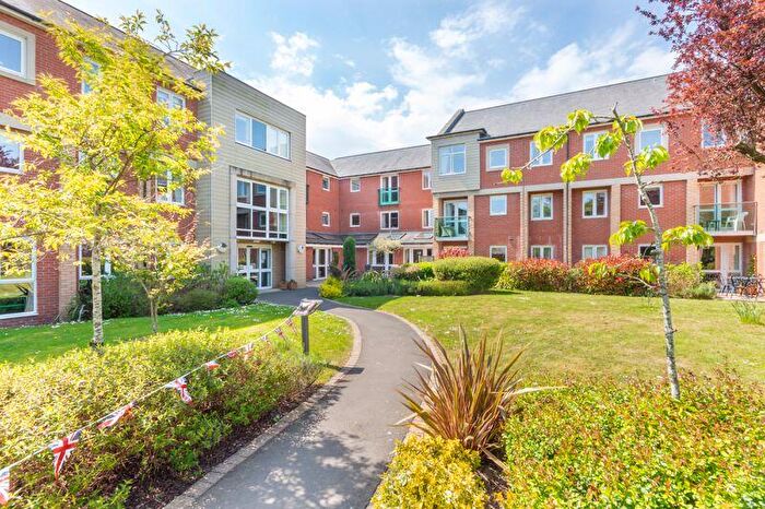 1 Bedroom Flat For Sale In Henderson Court, North Road, Ponteland, Newcastle Upon Tyne, NE20