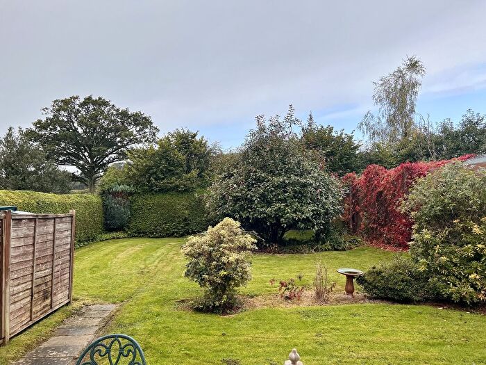 3 Bedroom Detached Bungalow For Sale In Brodulais, Llanwrda, Carmarthenshire., SA19