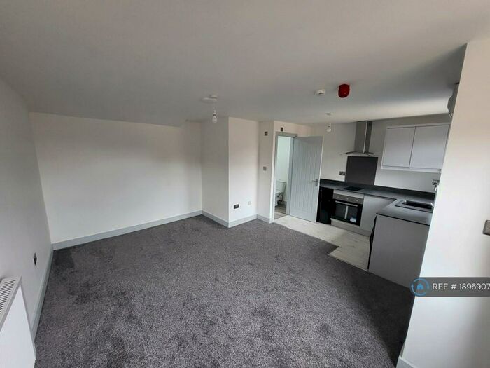 Studio To Rent In E St. James Lane, Coventry, CV3