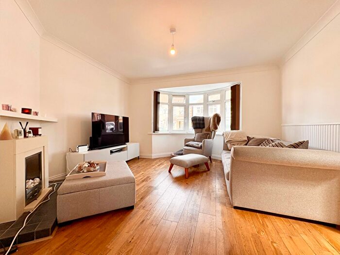 3 Bedroom Property To Rent In Heathside Avenue, Bexleyheath, DA7