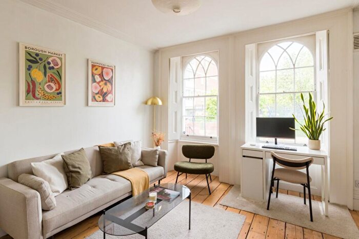 1 Bedroom Flat For Sale In New North Road, London, N1