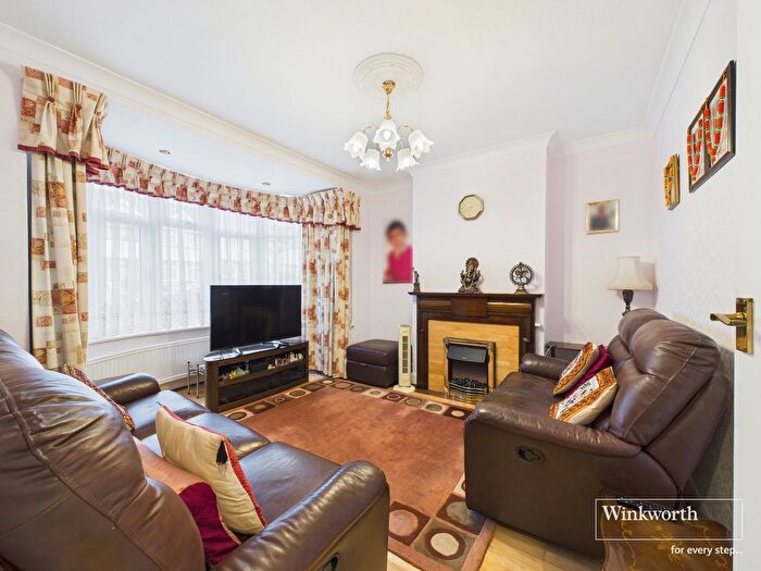 3 Bedroom Terraced House For Sale In Sandhurst Road, Kingsbury, London, NW9