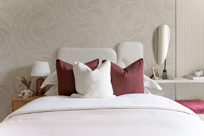 3 Bedroom Flat For Sale In " Bedroom Apartment" At Marketing Suite, Clapham Park, SW4