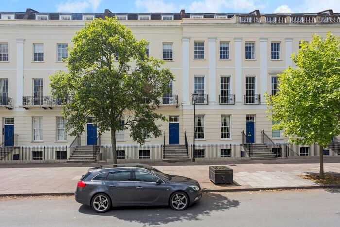 3 Bedroom Apartment To Rent In The Broad Walk Cheltenham, GL50