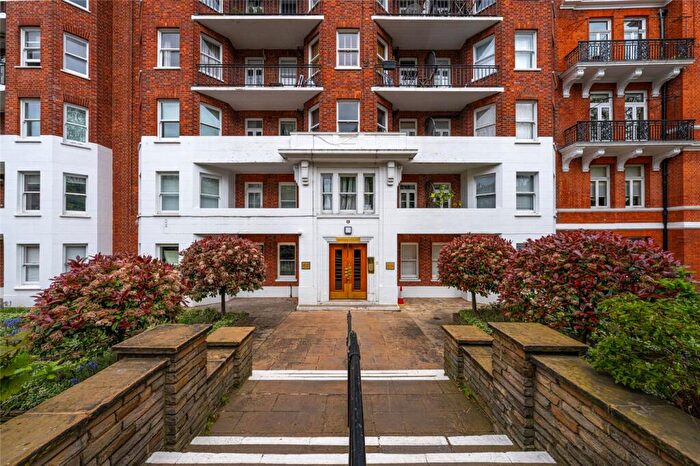 1 Bedroom Apartment For Sale In Neville Court, Abbey Road, St John's Wood, London, NW8