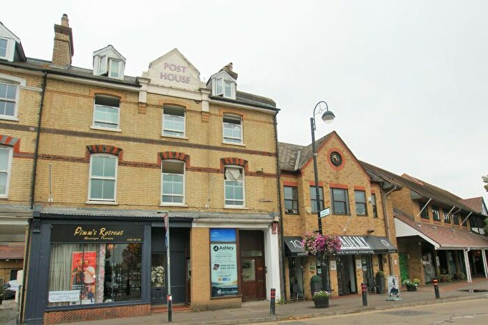 1 Bedroom Flat To Rent In Molesey Road, Walton-On-Thames, Surrey, KT12