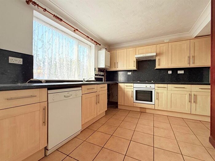 3 Bedroom Terraced House For Sale In Jellicoe Road, Great Yarmouth, NR30