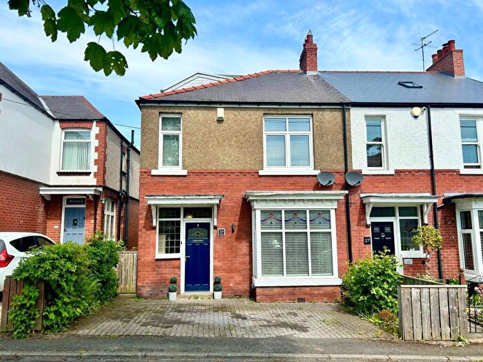 4 Bedroom Semi-Detached House For Sale In St. Marys Avenue, Crook, DL15