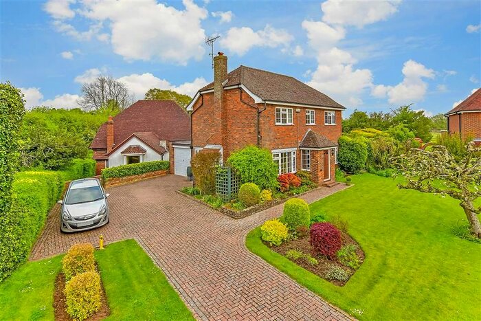 4 Bedroom Detached House For Sale In Charing Heath Road, Charing, Ashford, Kent, TN27