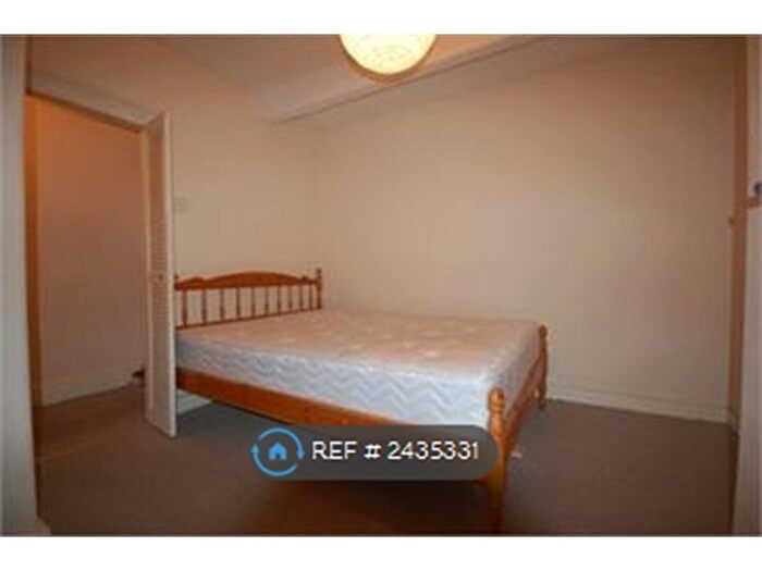 1 Bedroom Flat To Rent In Trafalgar Road, London, SE10