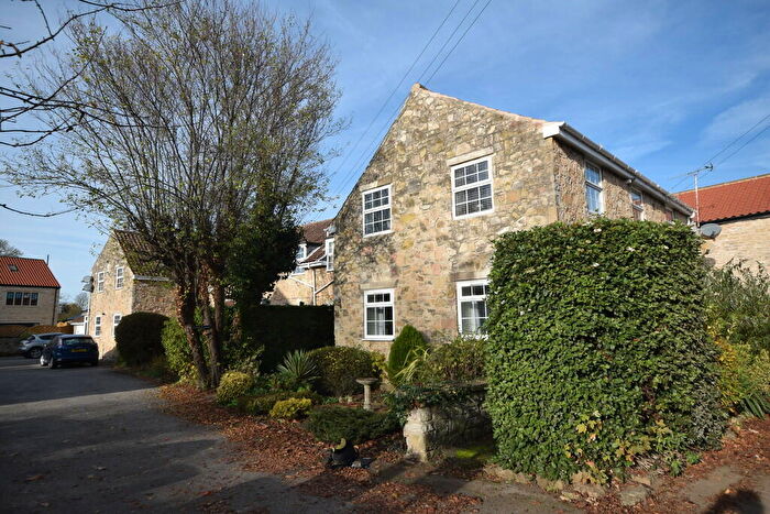 2 Bedroom Apartment To Rent In Doncaster Road, Tickhill, DN11