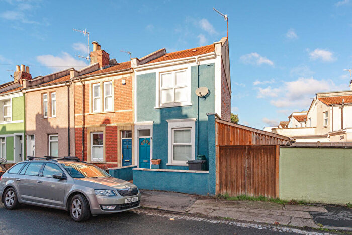 2 Bedroom End Of Terrace House For Sale In Ruby Street, Bedminster, Bristol, BS3