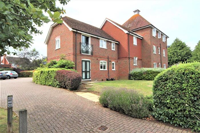 2 Bedroom Apartment To Rent In Pippin Way, Kings Hill, ME19
