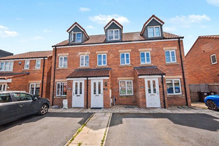 3 Bedroom Town House For Sale In Ruby Street, Wakefield, West Yorkshire, WF1