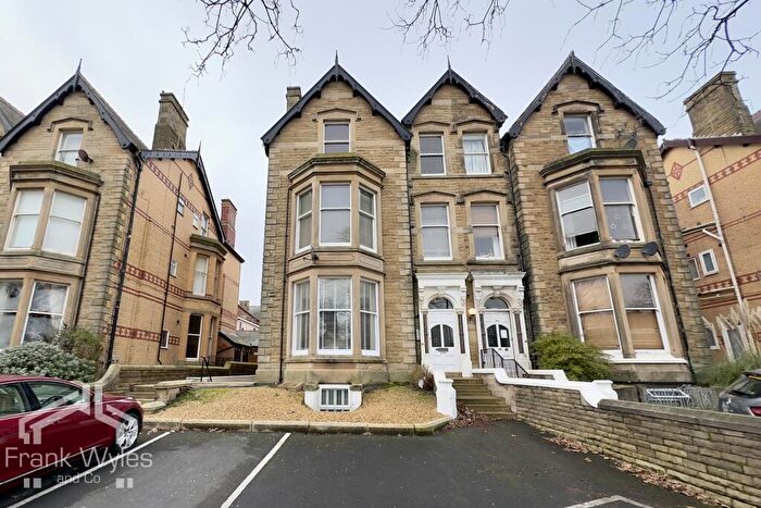 1 Bedroom Apartment To Rent In Flat, Clifton Drive North, Lytham St. Annes, Lancashire, FY8