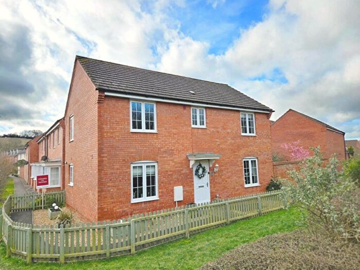 4 Bedroom Detached House For Sale In Sharpham Road, Glastonbury, BA6