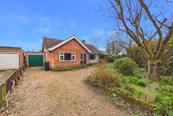 3 Bedroom Detached Bungalow For Sale In Dead Lane, Ardleigh, Colchester, CO7