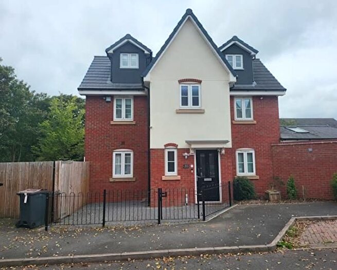 4 Bedroom End Terrace House To Rent In Bishops Close, Erdington, B23