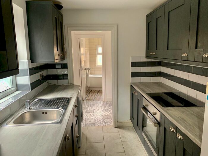 1 Bedroom Flat To Rent In Skeltons Lane, Leyton, London, E10