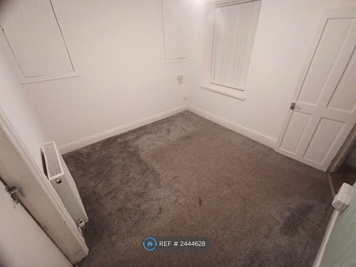 4 Bedroom Terraced House To Rent In Queens Park, Holyhead, LL65