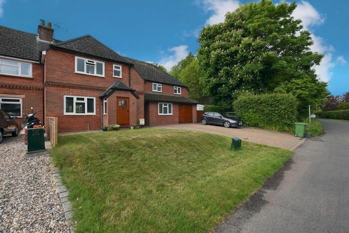 4 Bedroom End Of Terrace House To Rent In Monk Sherborne Road, Charter Alley, Tadley, RG26
