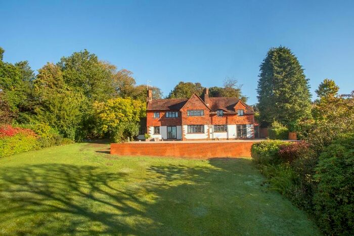 5 Bedroom Detached House For Sale In Possingworth Close, Cross In Hand, Heathfield, East Sussex, TN21