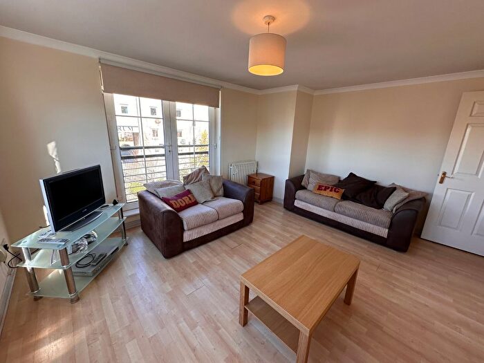 2 Bedroom Flat To Rent In Springfield Street, Edinburgh, EH6