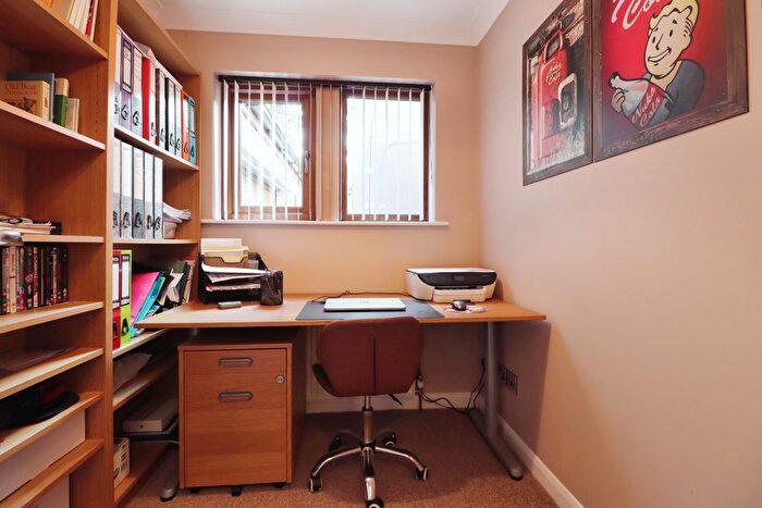 4 Bedroom Detached House For Sale In The Sycamores, Scawthorpe, Doncaster, DN5