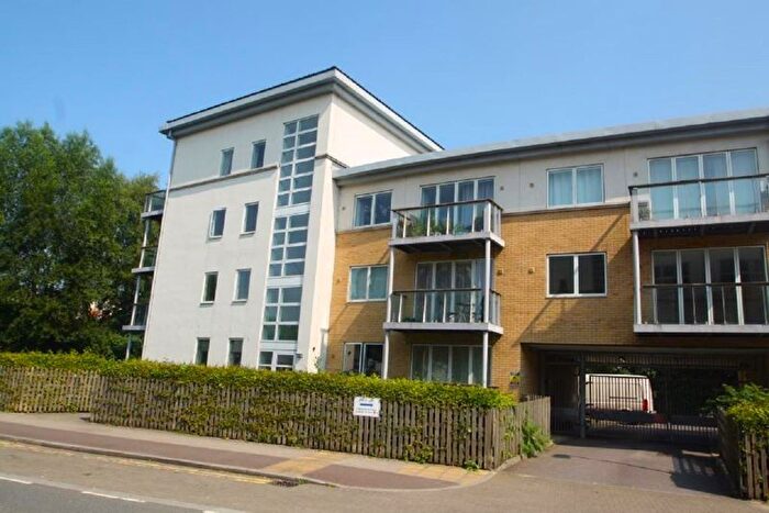2 Bedroom Flat To Rent In Ryemead Way, High Wycombe, HP11